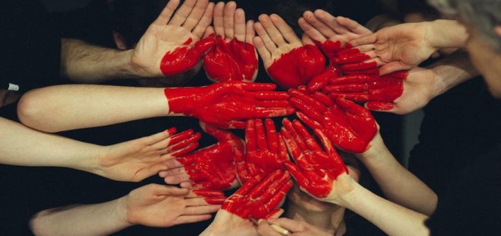 Top 10 Famous And Weird Cults Of All Times